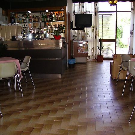 Hotel Villa Tua Riccione Exteriör bild